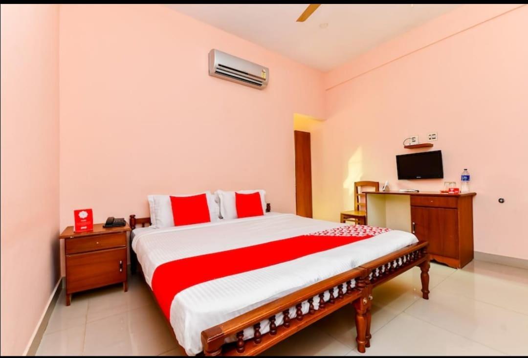 Hotel Thomson Regency Alwaye Zewnętrze zdjęcie