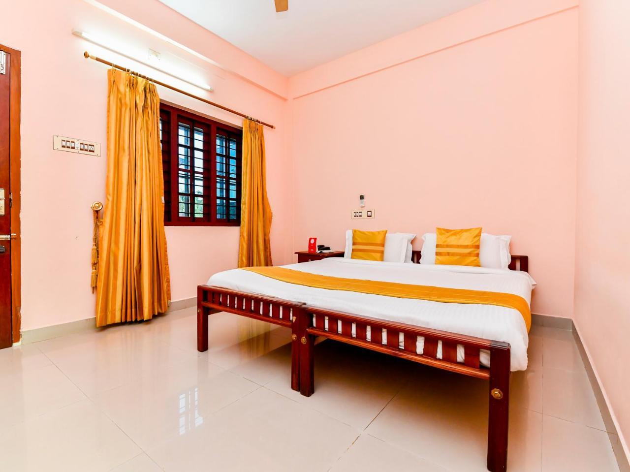 Hotel Thomson Regency Alwaye Zewnętrze zdjęcie